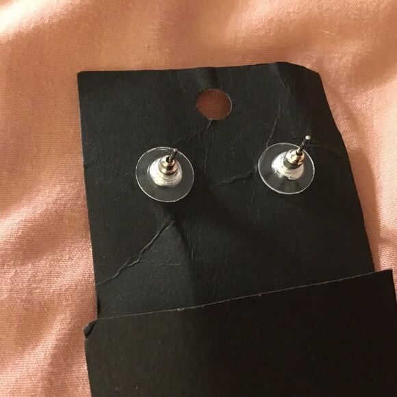 Silvertone Ball Stud Earrings. Approx. 7 mm - Picture 5 of 5